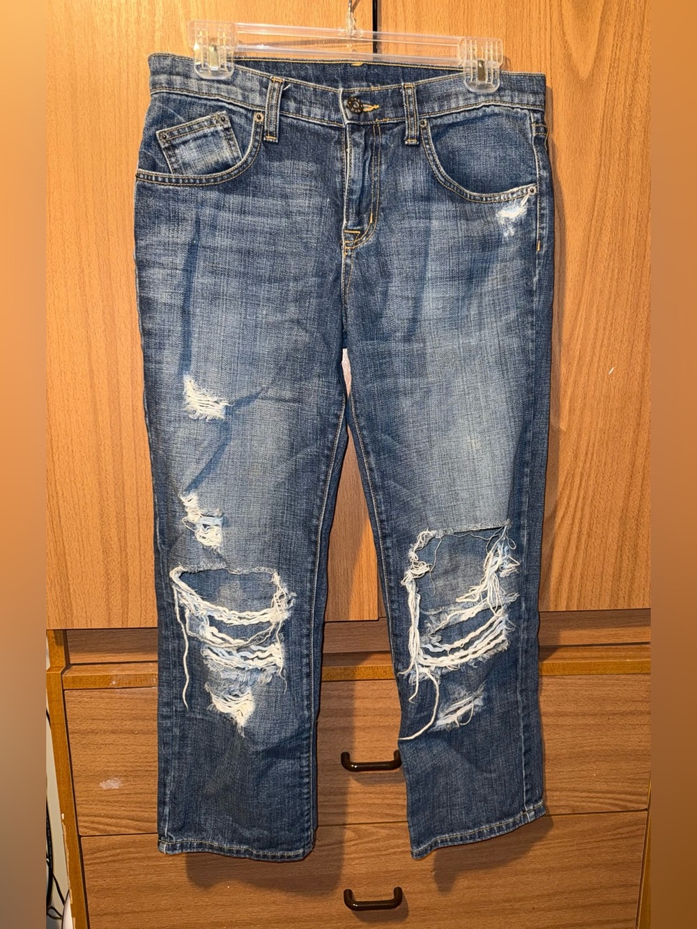 CARMEL distressed jeans